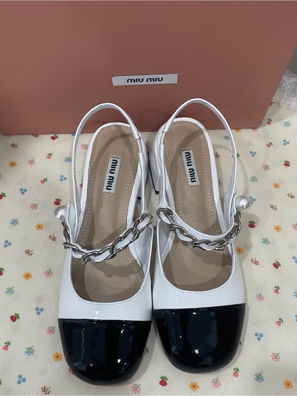 Authentic Miu Miu Two-Tone White and Black Patent Slingback Mules